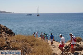 Red Beach bij Akrotiri Santorini | Cycladen Griekenland 19 - Foto van https://www.grieksegids.nl/fotos/eilandsantorini/mid/santorini-grieksegids-053.jpg