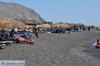 Perissa - Perivolos Santorini | Cycladen Griekenland 5 - Foto van https://www.grieksegids.nl/fotos/eilandsantorini/mid/santorini-grieksegids-062.jpg