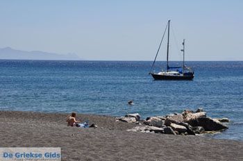 Perissa - Perivolos Santorini | Cycladen Griekenland 20 - Foto van https://www.grieksegids.nl/fotos/eilandsantorini/mid/santorini-grieksegids-077.jpg