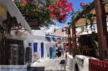 Fira (Thira) Santorini | Cycladen Griekenland 42 - Foto van https://www.grieksegids.nl/fotos/eilandsantorini/mid/santorini-grieksegids-121.jpg