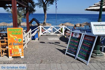 Kamari Santorini | Cycladen Griekenland 19 - Foto van https://www.grieksegids.nl/fotos/eilandsantorini/mid/santorini-grieksegids-177.jpg