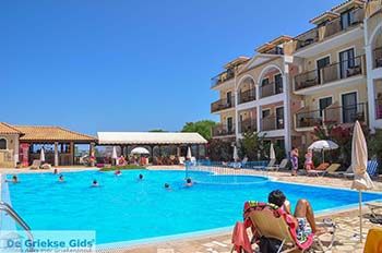Hotel Strofades Tsilivi | Zakynthos | Foto 1 - Foto van https://www.grieksegids.nl/fotos/eilandzakynthos/zakynthos/350px/fotos-zakynthos-019.jpg