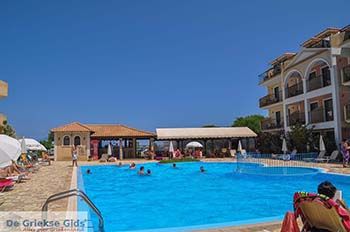 Hotel Strofades Tsilivi | Zakynthos | Foto 2 - Foto van https://www.grieksegids.nl/fotos/eilandzakynthos/zakynthos/350px/fotos-zakynthos-020.jpg