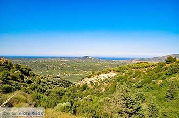 Koiliomenos (Kiliomenos) Zakynthos | De Griekse Gids nr14 - Foto van https://www.grieksegids.nl/fotos/eilandzakynthos/zakynthos/350px/fotos-zakynthos-079.jpg