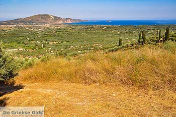 Uitzicht op Laganas-baai Zakynthos | De Griekse Gids nr 3 - Foto van https://www.grieksegids.nl/fotos/eilandzakynthos/zakynthos/350px/fotos-zakynthos-082.jpg