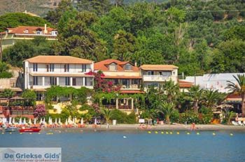 Agios Sostis Zakynthos | Griekenland nr 7 - Foto van https://www.grieksegids.nl/fotos/eilandzakynthos/zakynthos/350px/fotos-zakynthos-101.jpg