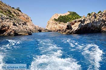 Noordkust Zakynthos | Griekenland nr 9 - Foto van https://www.grieksegids.nl/fotos/eilandzakynthos/zakynthos/350px/fotos-zakynthos-217.jpg