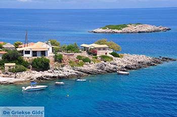 Makri Gialos Zakynthos | Griekenland nr 6 - Foto van https://www.grieksegids.nl/fotos/eilandzakynthos/zakynthos/350px/fotos-zakynthos-254.jpg