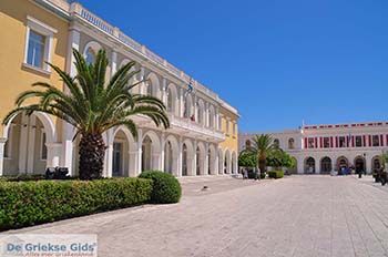 Zakynthos stad | Griekenland nr 37 - Foto van https://www.grieksegids.nl/fotos/eilandzakynthos/zakynthos/350px/fotos-zakynthos-313.jpg
