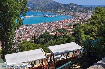 Zakynthos stad | Griekenland nr 65 - Foto van https://www.grieksegids.nl/fotos/eilandzakynthos/zakynthos/350px/fotos-zakynthos-341.jpg