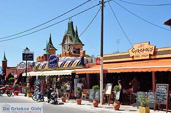 Argassi Zakynthos | Griekenland nr 3 - Foto van https://www.grieksegids.nl/fotos/eilandzakynthos/zakynthos/350px/fotos-zakynthos-350.jpg