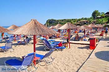 St Nicolas Bay Vassilikos | Zakynthos | De Griekse Gids nr 17 - Foto van https://www.grieksegids.nl/fotos/eilandzakynthos/zakynthos/350px/fotos-zakynthos-391.jpg