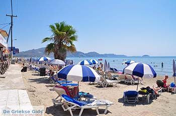 Laganas Zakynthos | Griekenland nr 5 - Foto van https://www.grieksegids.nl/fotos/eilandzakynthos/zakynthos/350px/fotos-zakynthos-412.jpg