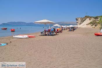 Kalamaki Zakynthos | Griekenland nr 5 - Foto van https://www.grieksegids.nl/fotos/eilandzakynthos/zakynthos/350px/fotos-zakynthos-436.jpg