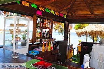 St Nicolas Bay Vassilikos | Zakynthos | De Griekse Gids nr 19 - Foto van https://www.grieksegids.nl/fotos/eilandzakynthos/zakynthos/350px/fotos-zakynthos-446.jpg