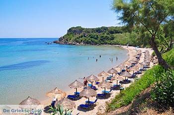 St Nicolas Bay Vassilikos | Zakynthos | De Griekse Gids nr 24 - Foto van https://www.grieksegids.nl/fotos/eilandzakynthos/zakynthos/350px/fotos-zakynthos-451.jpg