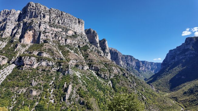 Monodendri | Epirus | Ioannina - Foto van https://www.grieksegids.nl/fotos/epirus/ioannina/monodendri/mid/monodendri-004.jpg?v=1772363215