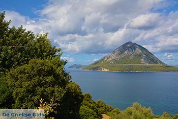 Mytikas - Departement Etoloakarnania -  Foto 33 - Foto van https://www.grieksegids.nl/fotos/etoloakarnania/mytikas/normaal/mytikas-033.jpg