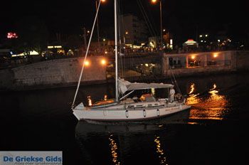 Chalkis (Chalkida) Evia Griekenland 006 - Foto van https://www.grieksegids.nl/fotos/evia/mid/evia-grieksegids-074.jpg