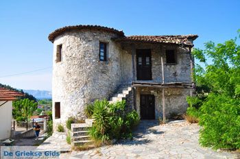 Toren van Drosini | Gouves Noord-Evia | Griekenland | Foto 3 - Foto van https://www.grieksegids.nl/fotos/evia/noord-evia/normaal/noord-evia-grieksegids-058.jpg