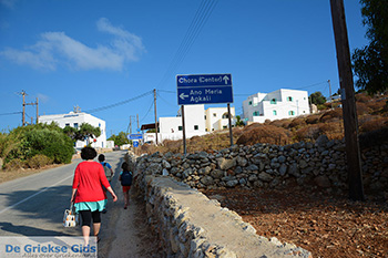 Chora Folegandros - Eiland Folegandros - Cycladen - Foto 8 - Foto van https://www.grieksegids.nl/fotos/folegandros/350/eiland-folegandros-008.jpg