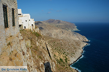 Chora Folegandros - Eiland Folegandros - Cycladen - Foto 11 - Foto van https://www.grieksegids.nl/fotos/folegandros/350/eiland-folegandros-011.jpg