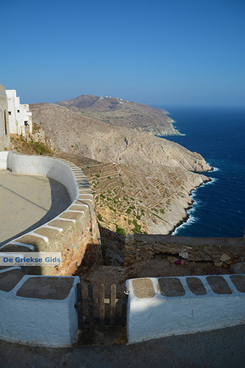 Chora Folegandros - Eiland Folegandros - Cycladen - Foto 12 - Foto van https://www.grieksegids.nl/fotos/folegandros/350/eiland-folegandros-012.jpg
