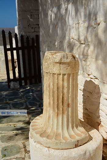 Chora Folegandros - Eiland Folegandros - Cycladen - Foto 74 - Foto van https://www.grieksegids.nl/fotos/folegandros/350/eiland-folegandros-074.jpg