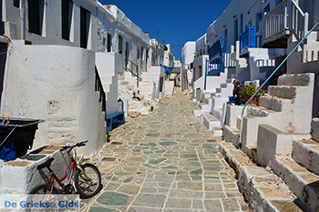 Chora Folegandros - Eiland Folegandros - Cycladen - Foto 89 - Foto van https://www.grieksegids.nl/fotos/folegandros/350/eiland-folegandros-089.jpg