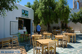 Chora Folegandros - Eiland Folegandros - Cycladen - Foto 98 - Foto van https://www.grieksegids.nl/fotos/folegandros/350/eiland-folegandros-098.jpg