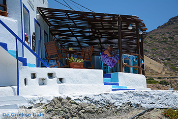 Angali Folegandros - Agali beach - Cycladen - Foto 142 - Foto van https://www.grieksegids.nl/fotos/folegandros/350/eiland-folegandros-142.jpg