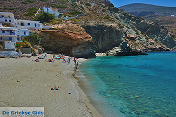 Angali Folegandros - Agali beach - Cycladen - Foto 145 - Foto van https://www.grieksegids.nl/fotos/folegandros/350/eiland-folegandros-145.jpg