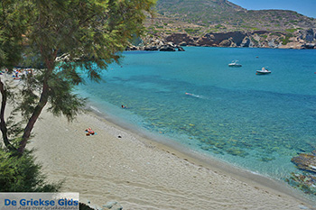 Angali Folegandros - Agali beach - Cycladen - Foto 146 - Foto van https://www.grieksegids.nl/fotos/folegandros/350/eiland-folegandros-146.jpg