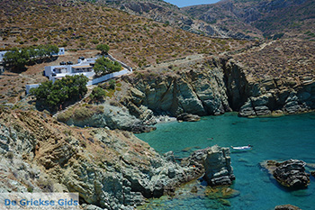 Galyfos Beach Angali Folegnadros - Cycladen - Foto 166 - Foto van https://www.grieksegids.nl/fotos/folegandros/350/eiland-folegandros-166.jpg
