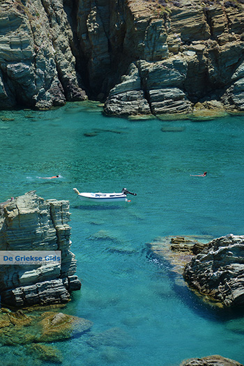 Galyfos Beach Angali Folegnadros - Cycladen - Foto 167 - Foto van https://www.grieksegids.nl/fotos/folegandros/350/eiland-folegandros-167.jpg