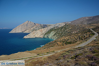 Ano Meria Folegandros - Eiland Folegandros - Cycladen - Foto 244 - Foto van https://www.grieksegids.nl/fotos/folegandros/350/eiland-folegandros-244.jpg