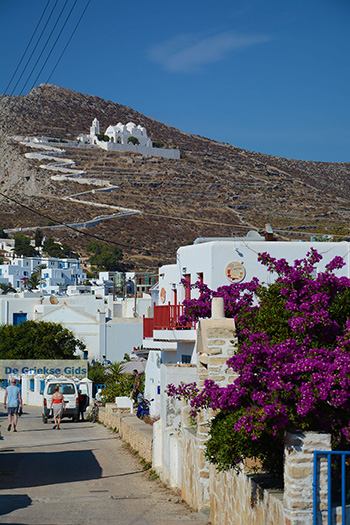 Chora Folegandros - Eiland Folegandros - Cycladen - Foto 265 - Foto van https://www.grieksegids.nl/fotos/folegandros/350/eiland-folegandros-265.jpg