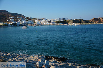 Karavostasis Folegandros - Eiland Folegandros - Cycladen - Foto 287 - Foto van https://www.grieksegids.nl/fotos/folegandros/350/eiland-folegandros-287.jpg