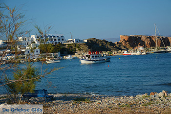 Karavostasis Folegandros - Eiland Folegandros - Cycladen - Foto 289 - Foto van https://www.grieksegids.nl/fotos/folegandros/350/eiland-folegandros-289.jpg