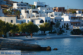 Karavostasis Folegandros - Eiland Folegandros - Cycladen - Foto 293 - Foto van https://www.grieksegids.nl/fotos/folegandros/350/eiland-folegandros-293.jpg
