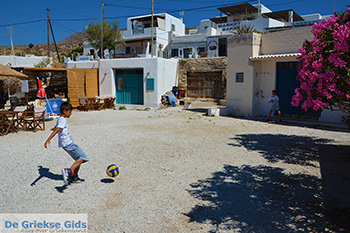 Karavostasis Folegandros - Eiland Folegandros - Cycladen - Foto 302 - Foto van https://www.grieksegids.nl/fotos/folegandros/350/eiland-folegandros-302.jpg