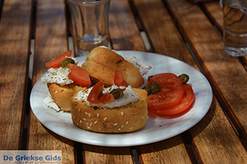 Syrma Karavostasis Folegandros - Cycladen - Foto 326 - Foto van https://www.grieksegids.nl/fotos/folegandros/350/eiland-folegandros-326.jpg