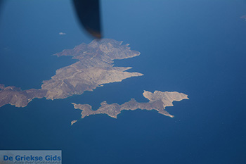 Luchtfoto eiland Fourni | Griekenland 3 - Foto van https://www.grieksegids.nl/fotos/fourni/normaal/eiland-fourni-003.jpg