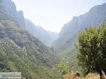 GriechenlandWeb Vikos kloof vanuit Vikos foto 1 - Zagori Epirus - Foto GriechenlandWeb.de