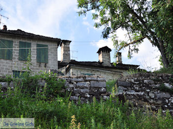 Traditioneel dorp Kipi foto 2 - Zagori Epirus - Foto van https://www.grieksegids.nl/fotos/griekse-gidsnl/350pixels/zagoria-epirus-113.jpg