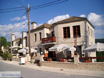 Traditioneel dorp Kipi foto 3 - Zagori Epirus - Foto van https://www.grieksegids.nl/fotos/griekse-gidsnl/350pixels/zagoria-epirus-114.jpg