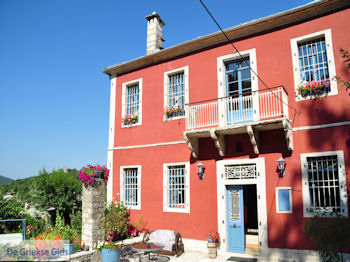 Hotel Porfyron in het dorpje Ano Pedina foto6 - Zagori Epirus - Foto van https://www.grieksegids.nl/fotos/griekse-gidsnl/350pixels/zagoria-epirus-143.jpg