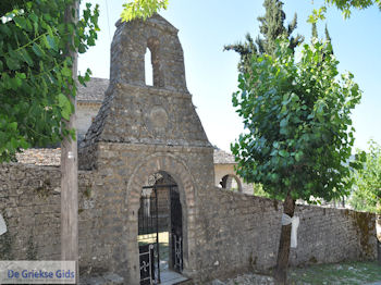 Agios Dimitrios kerk Ano Pedina foto 3 - Zagori Epirus - Foto van https://www.grieksegids.nl/fotos/griekse-gidsnl/350pixels/zagoria-epirus-146.jpg