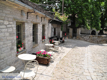 Traditioneel dorp Papingo foto 10 - Zagori Epirus - Foto van https://www.grieksegids.nl/fotos/griekse-gidsnl/350pixels/zagoria-epirus-220.jpg
