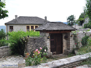 Het mooie traditionele dorp Ano Pedina foto7 - Zagori Epirus - Foto van https://www.grieksegids.nl/fotos/griekse-gidsnl/350pixels/zagoria-epirus-234.jpg